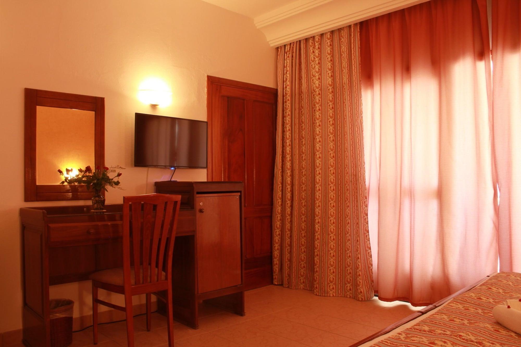 Le Grand Hotels Des Thermes Mezraia Zewnętrze zdjęcie