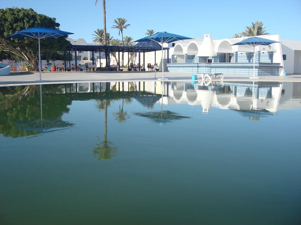 Le Grand Hotels Des Thermes Mezraia Zewnętrze zdjęcie