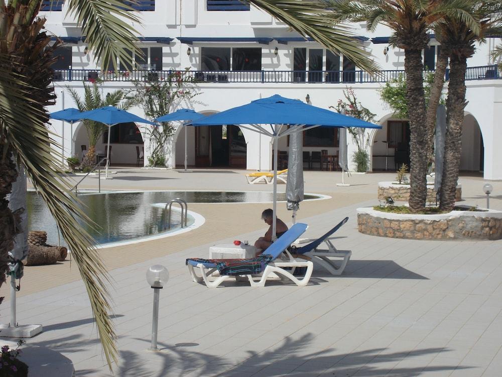 Le Grand Hotels Des Thermes Mezraia Zewnętrze zdjęcie