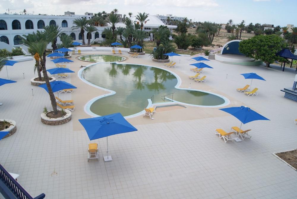 Le Grand Hotels Des Thermes Mezraia Zewnętrze zdjęcie