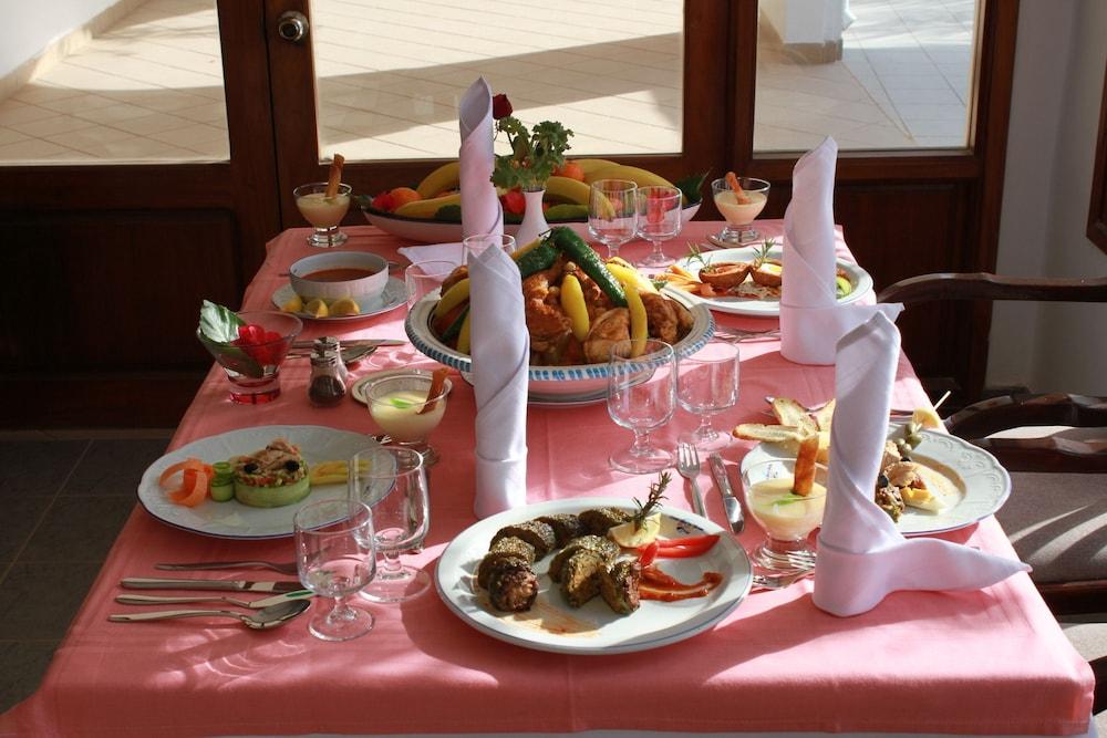 Le Grand Hotels Des Thermes Mezraia Zewnętrze zdjęcie